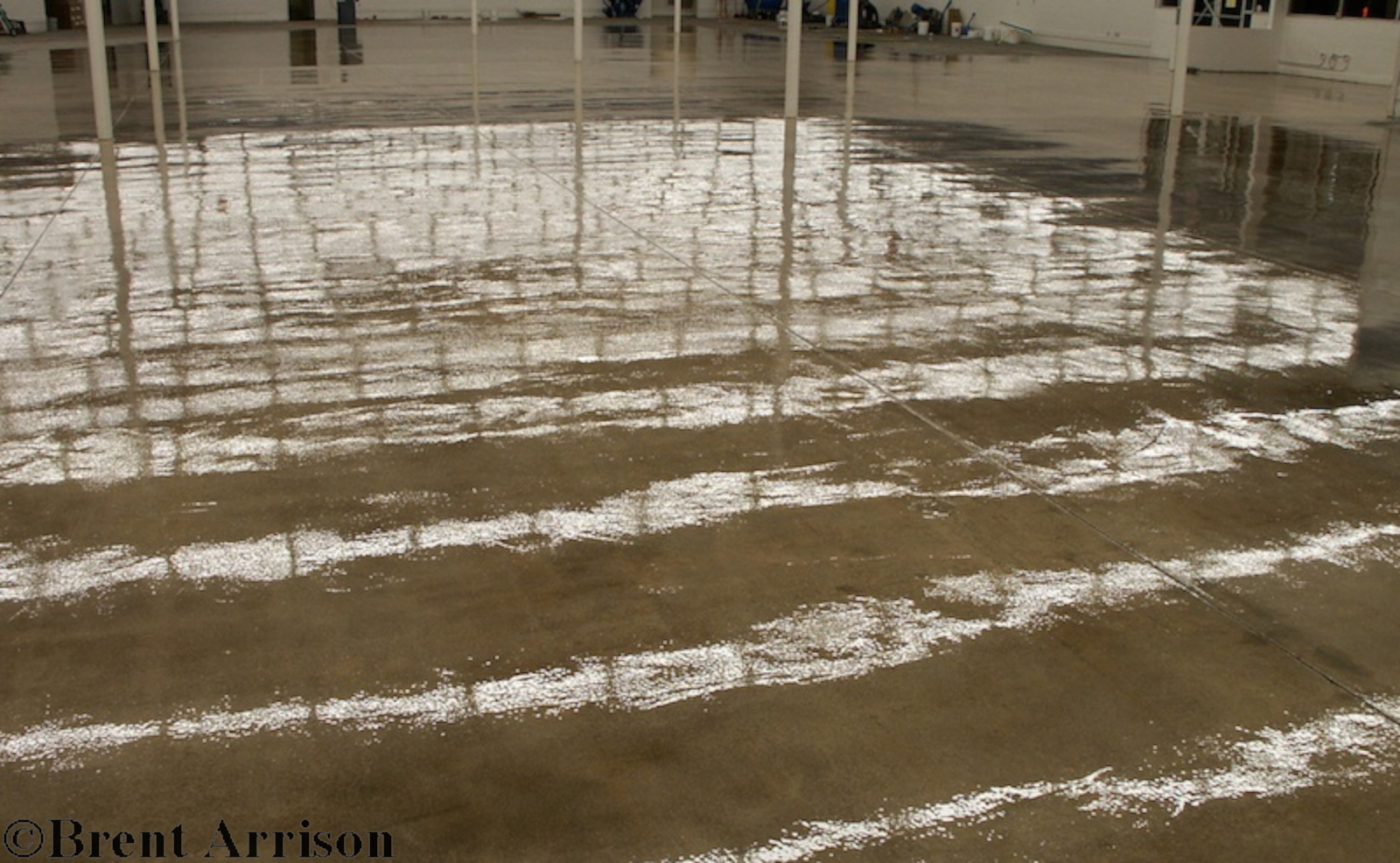  Epoxy in Retail Sales area High Gloss 