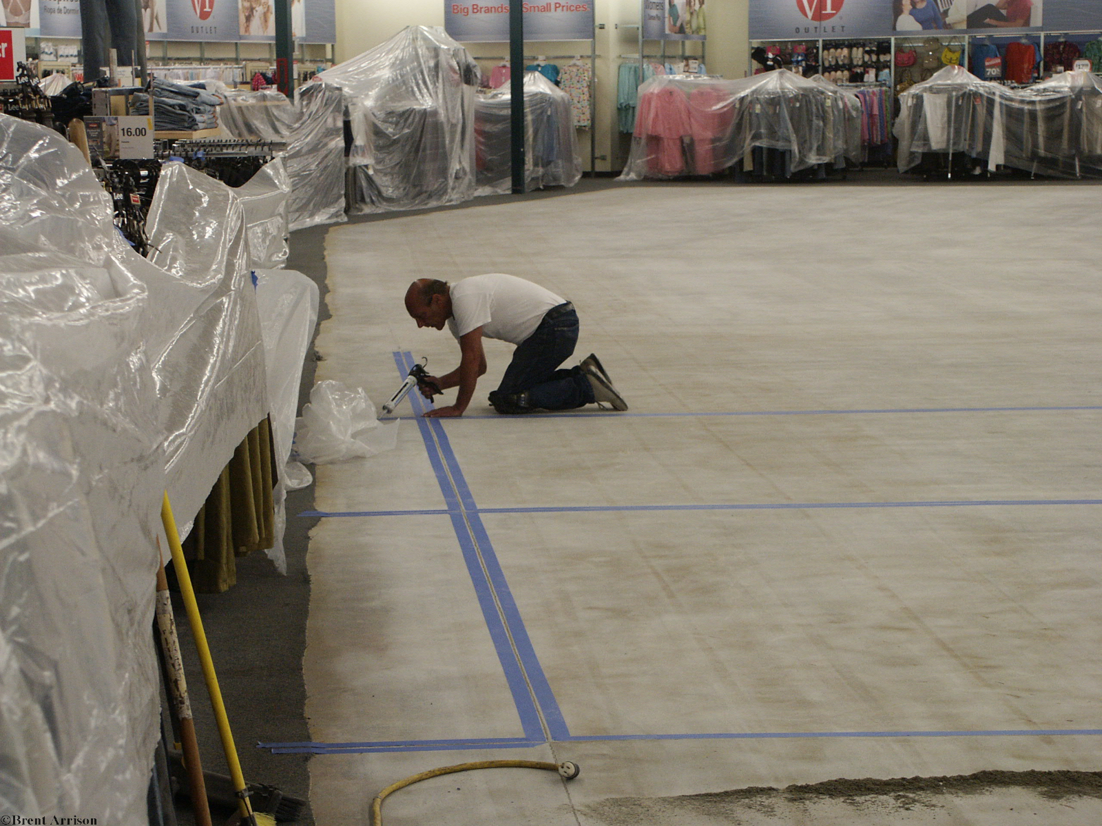  joints filled in Retail Sales area  